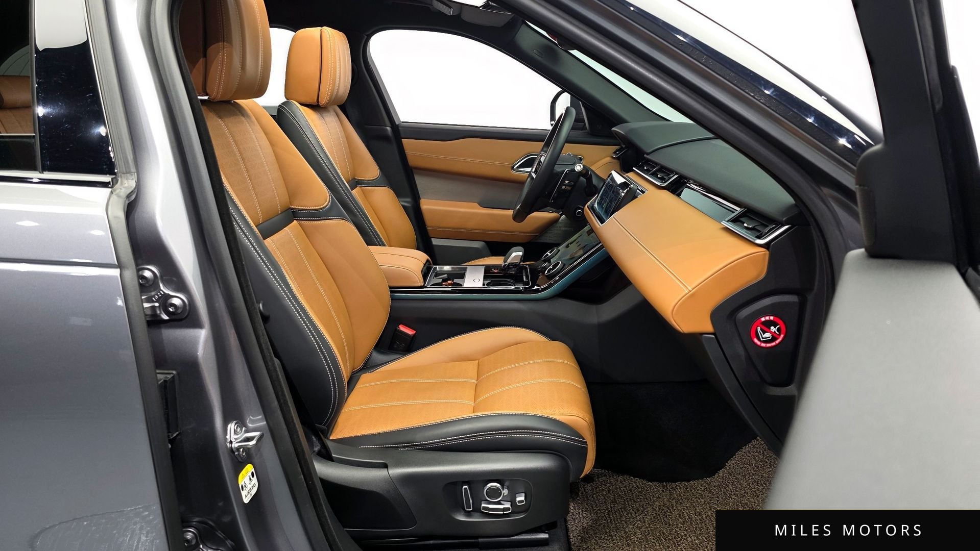Land Rover Range Rover Velar 2022 — миниатюра 11