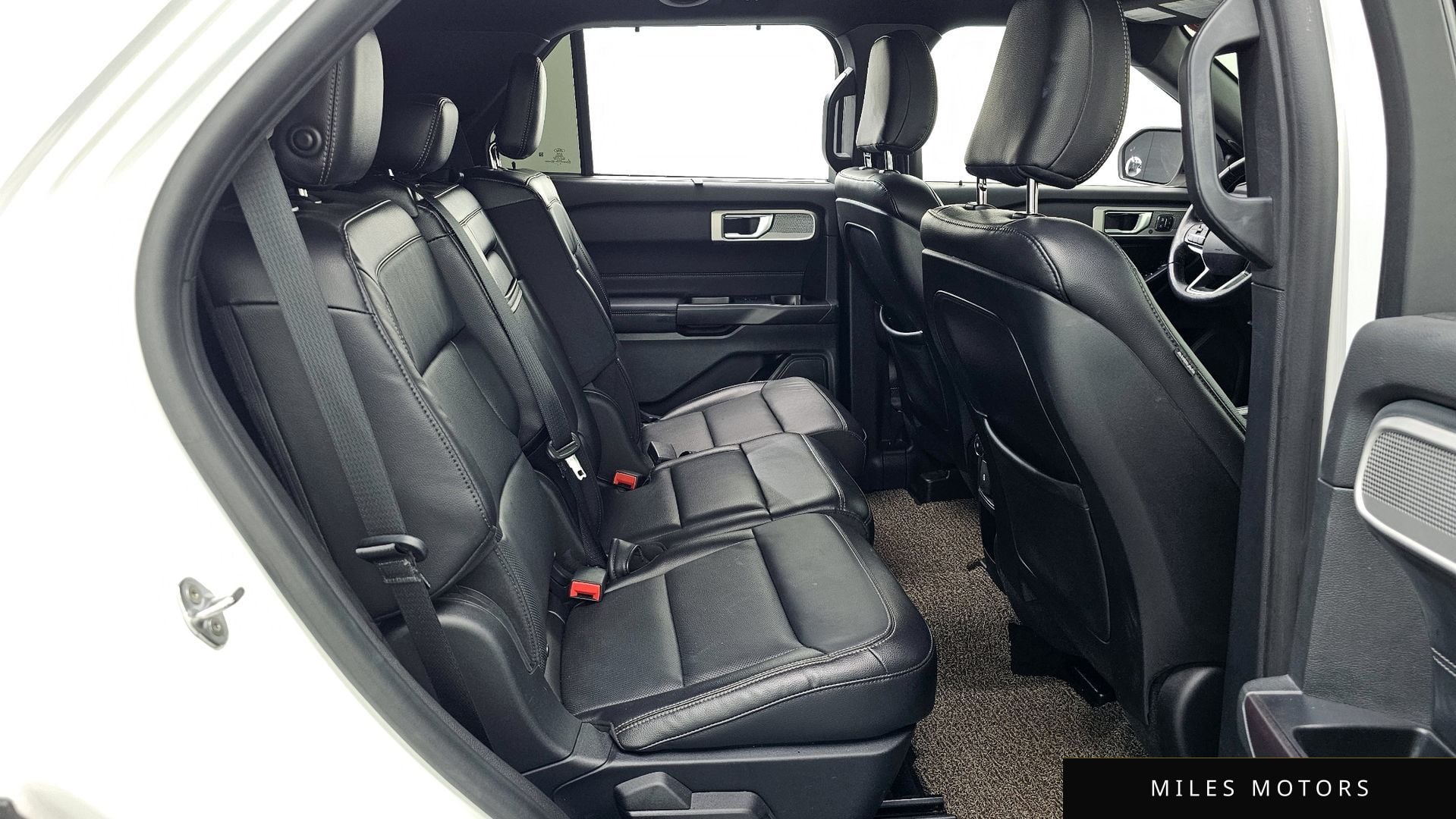 Ford Explorer 2020 — миниатюра 12