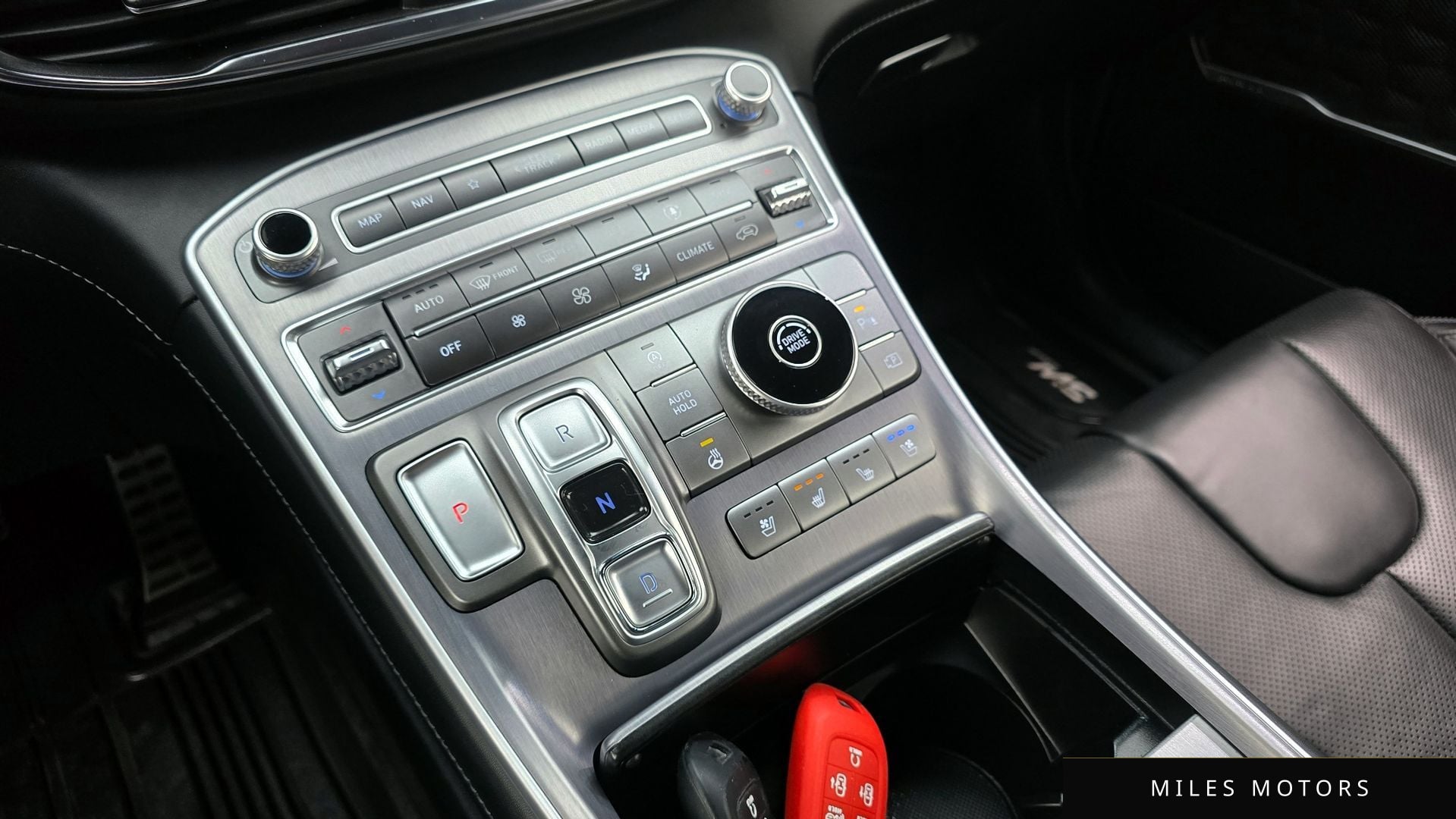 Hyundai Santafe 2021 — миниатюра 9