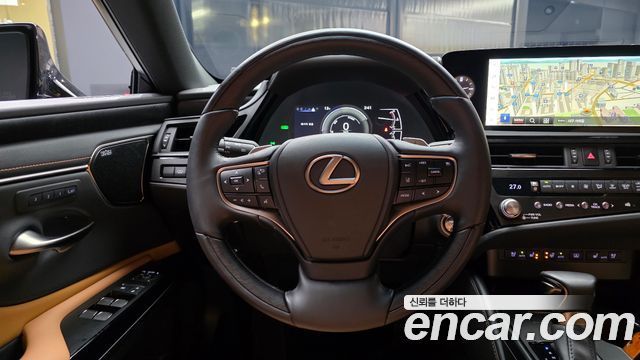 Лексус ES300h 2025 — миниатюра 13