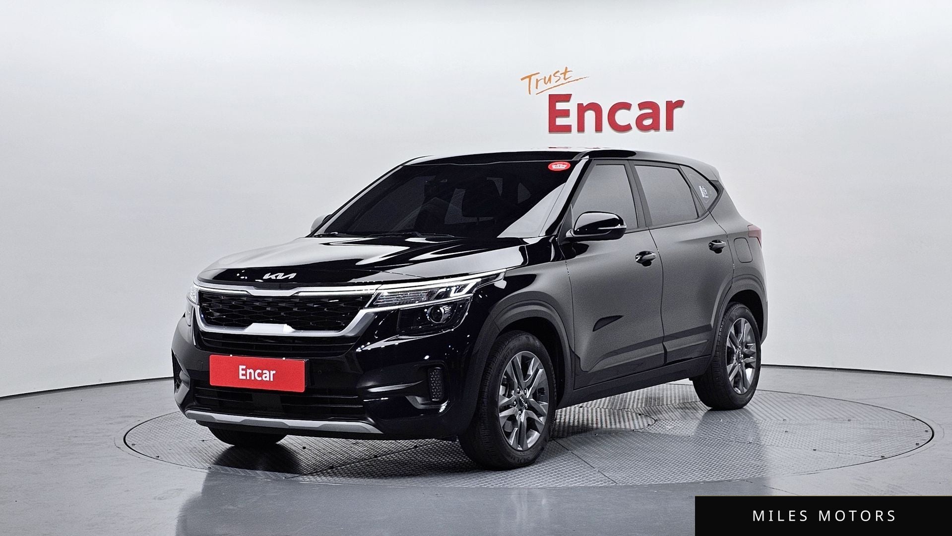 Kia Seltos 2023 — фото 1 из 12