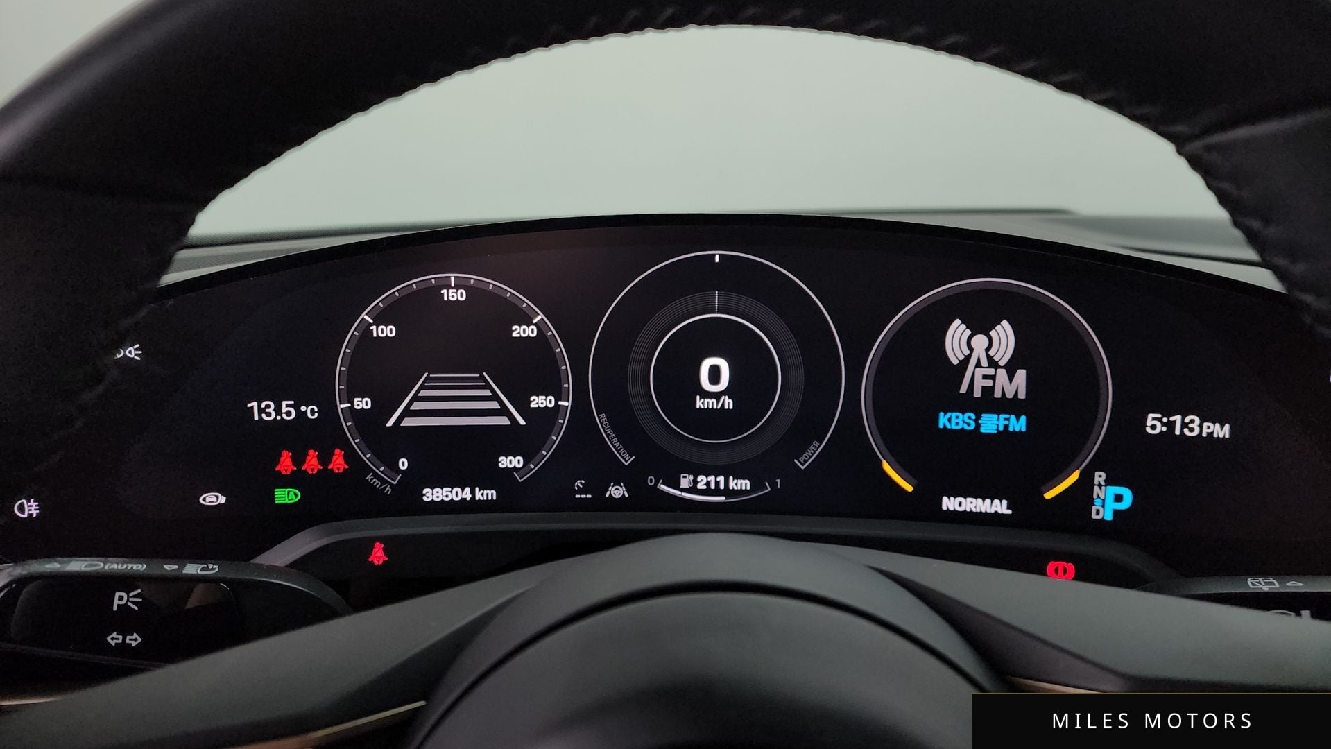 Porsche Taycan 2024 — миниатюра 8