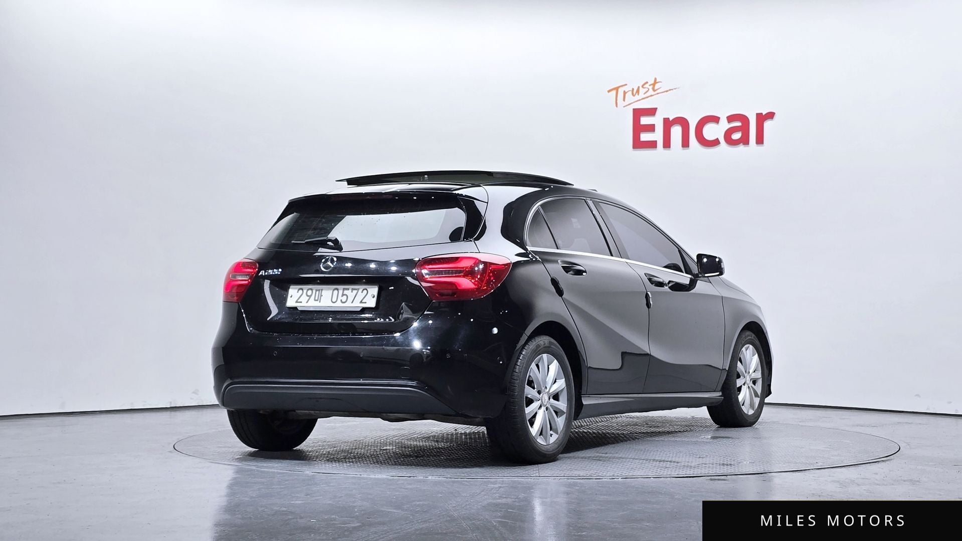 Mercedes-Benz A-Class W176 2016 — миниатюра 2