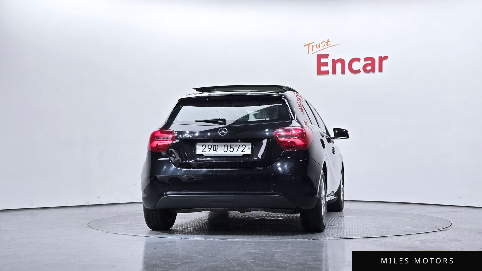 Mercedes-Benz A-Class W176 2016 — миниатюра 4