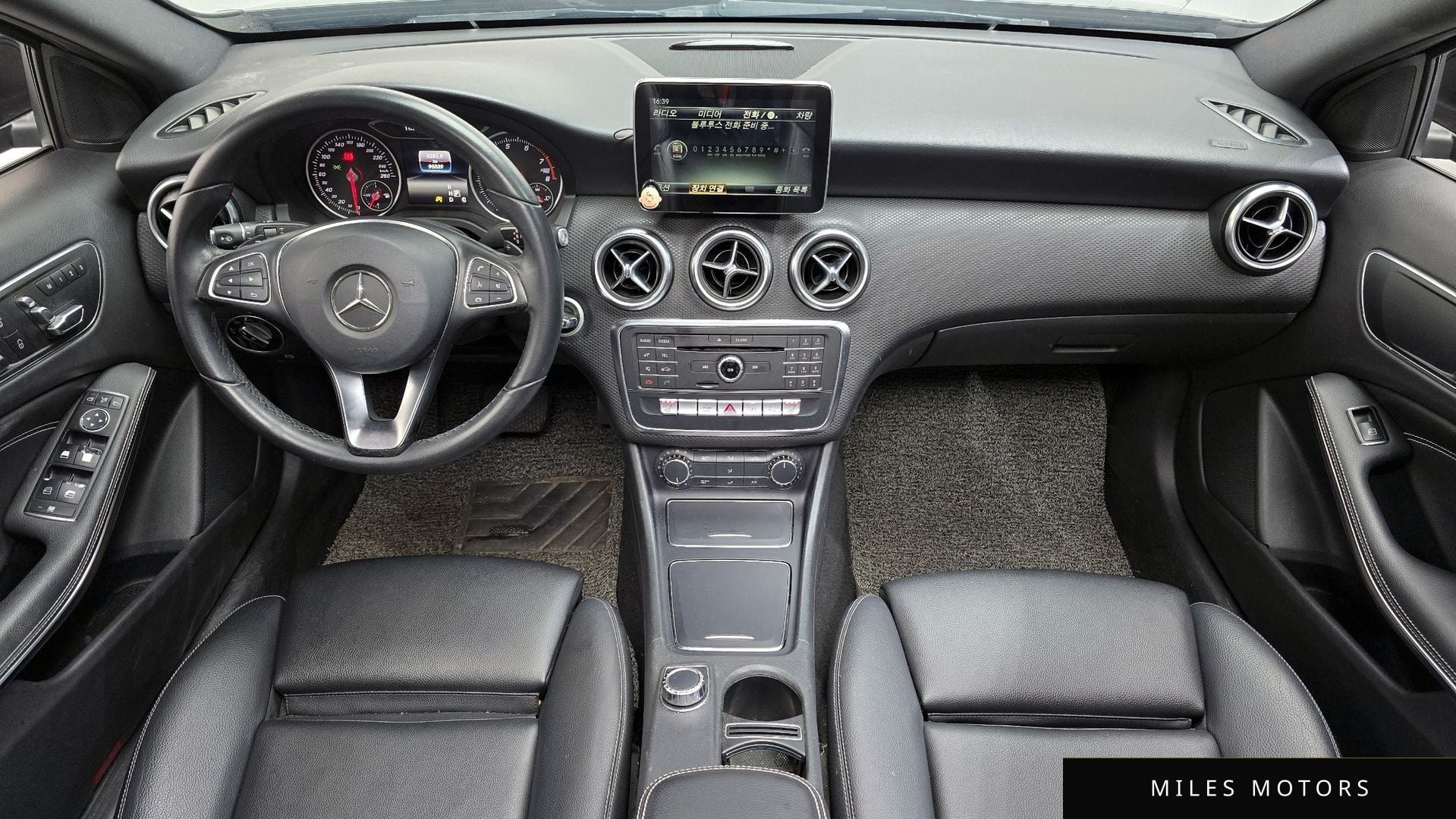 Mercedes-Benz A-Class W176 2016 — миниатюра 7