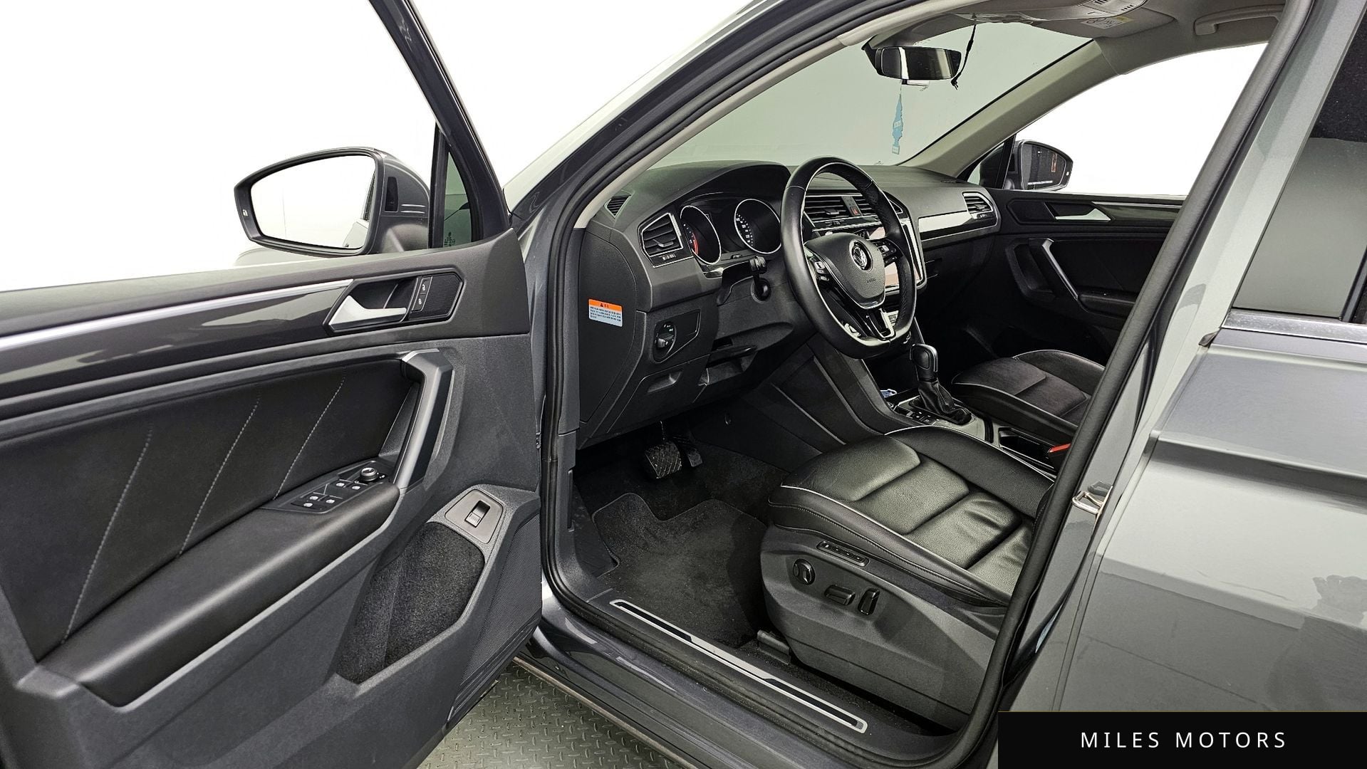 Volkswagen 티구안 2020 — миниатюра 10