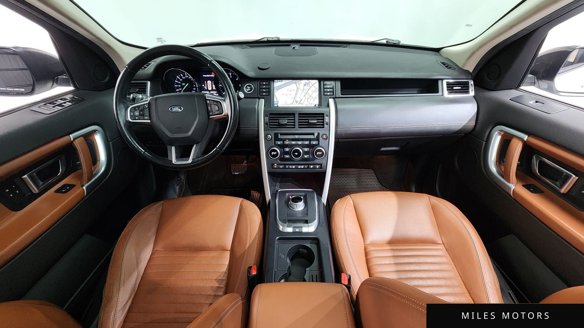 Land Rover Discovery Sport 2016 — миниатюра 6