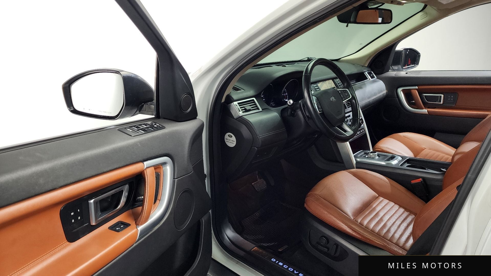 Land Rover Discovery Sport 2016 — миниатюра 9