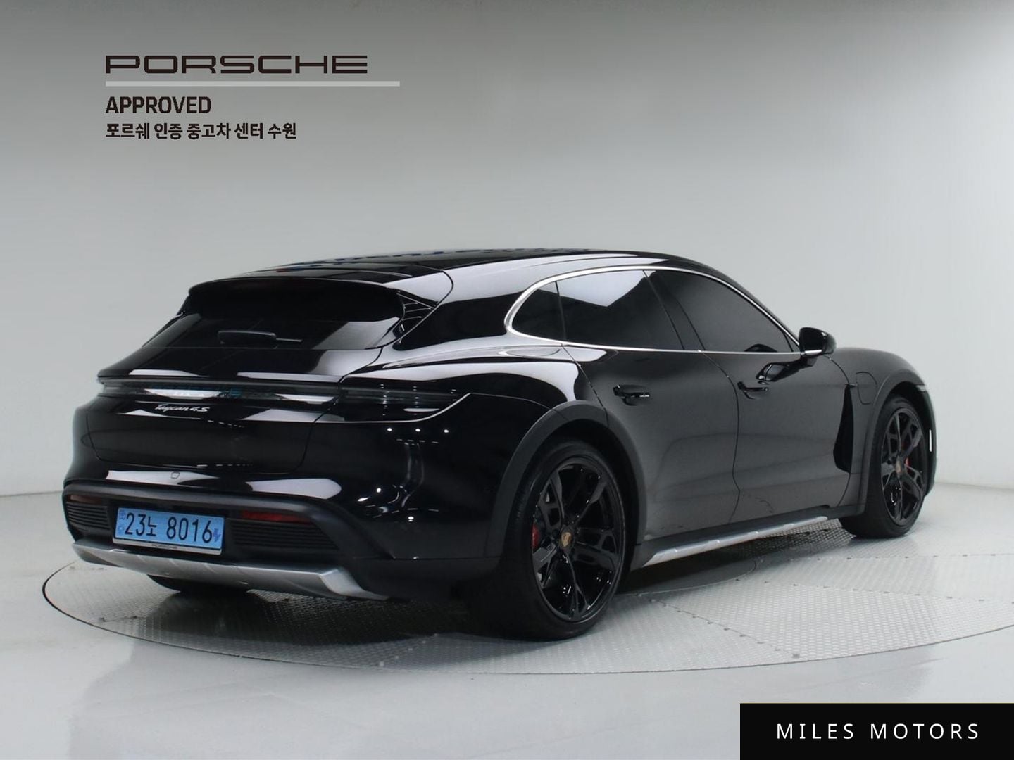 Porsche Taycan 2025 — миниатюра 2
