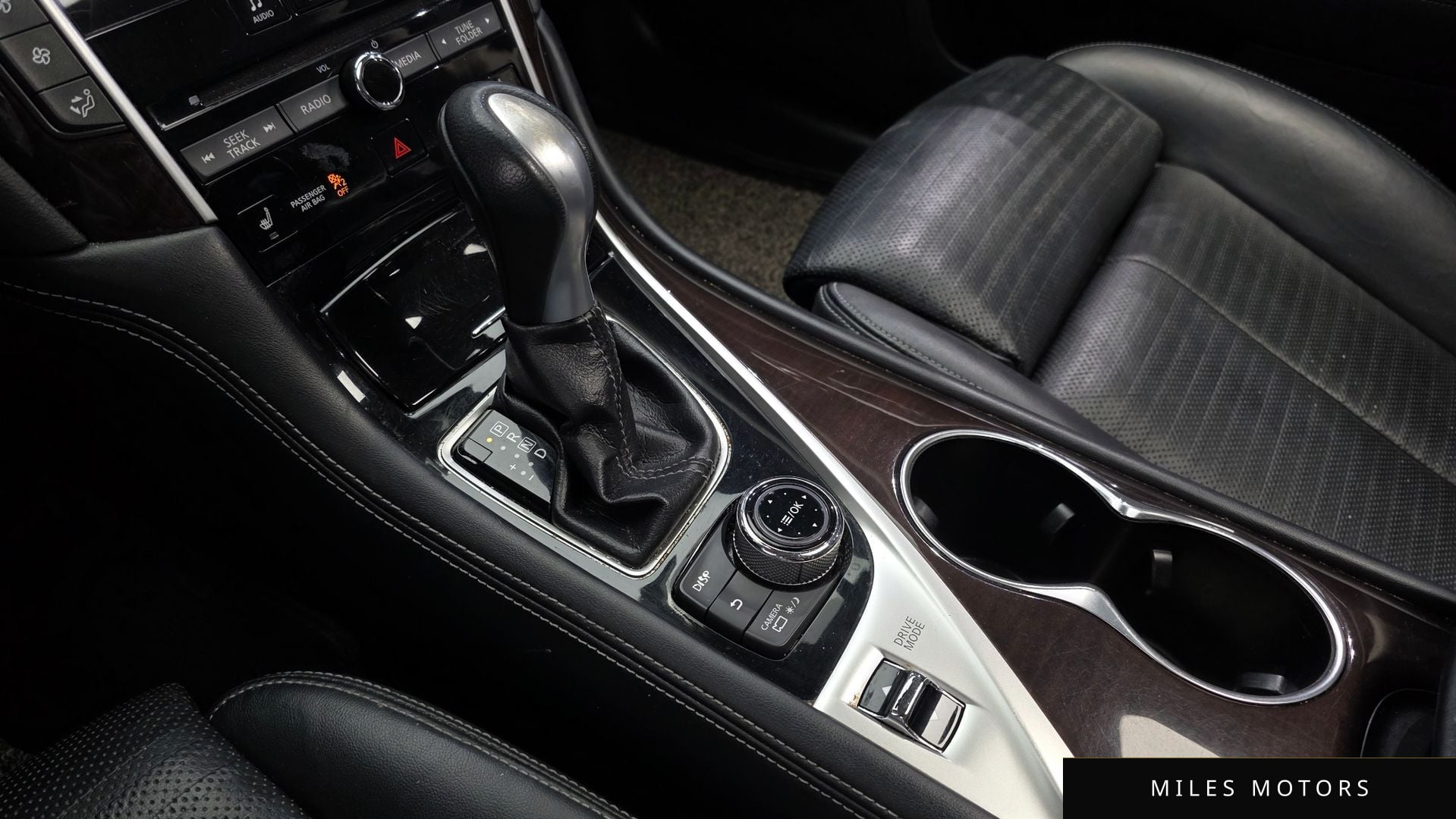 Infiniti Q50 2016 — миниатюра 9