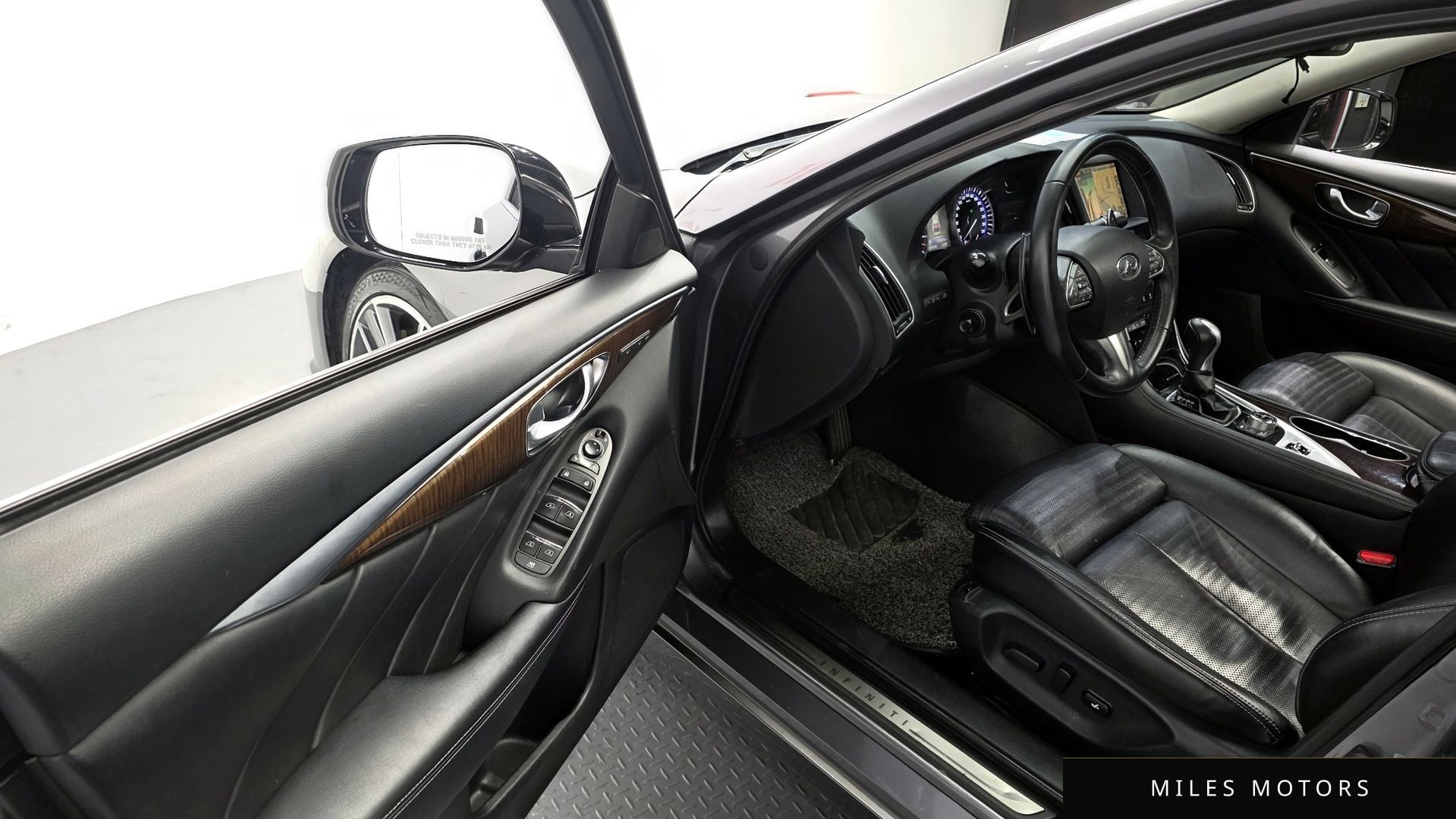 Infiniti Q50 2016 — миниатюра 11