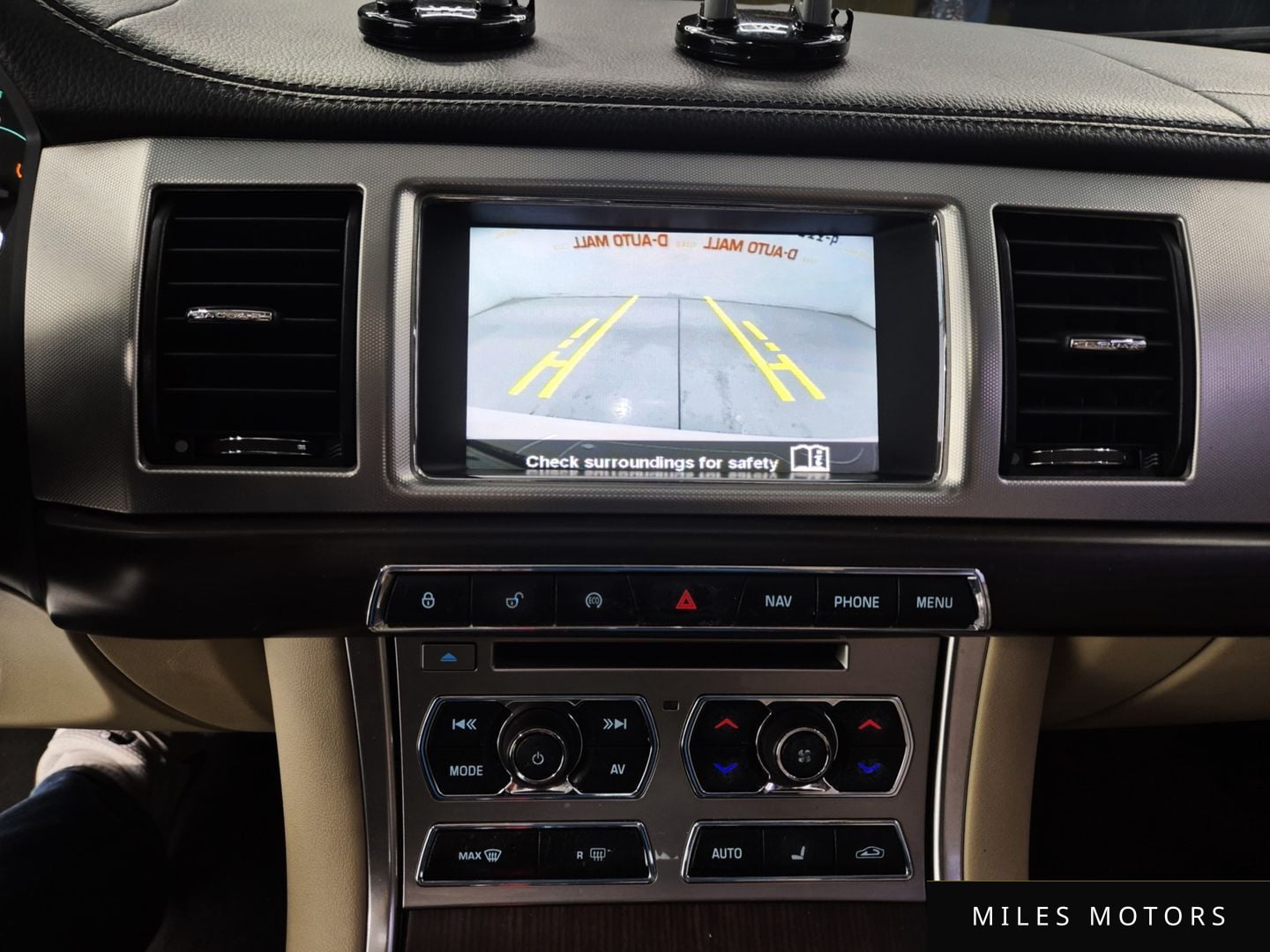 Jaguar New XF 2015 — миниатюра 15