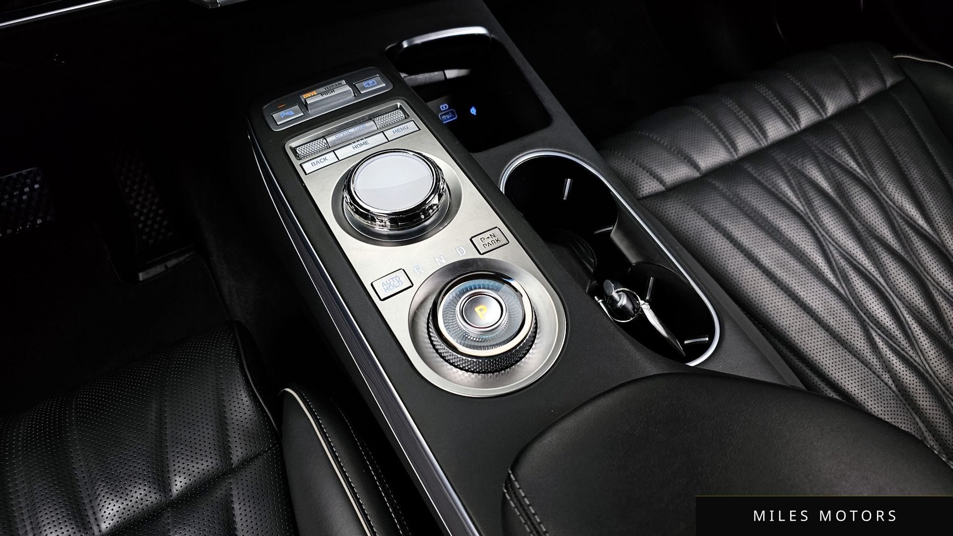 Genesis GV70 2021 — миниатюра 9