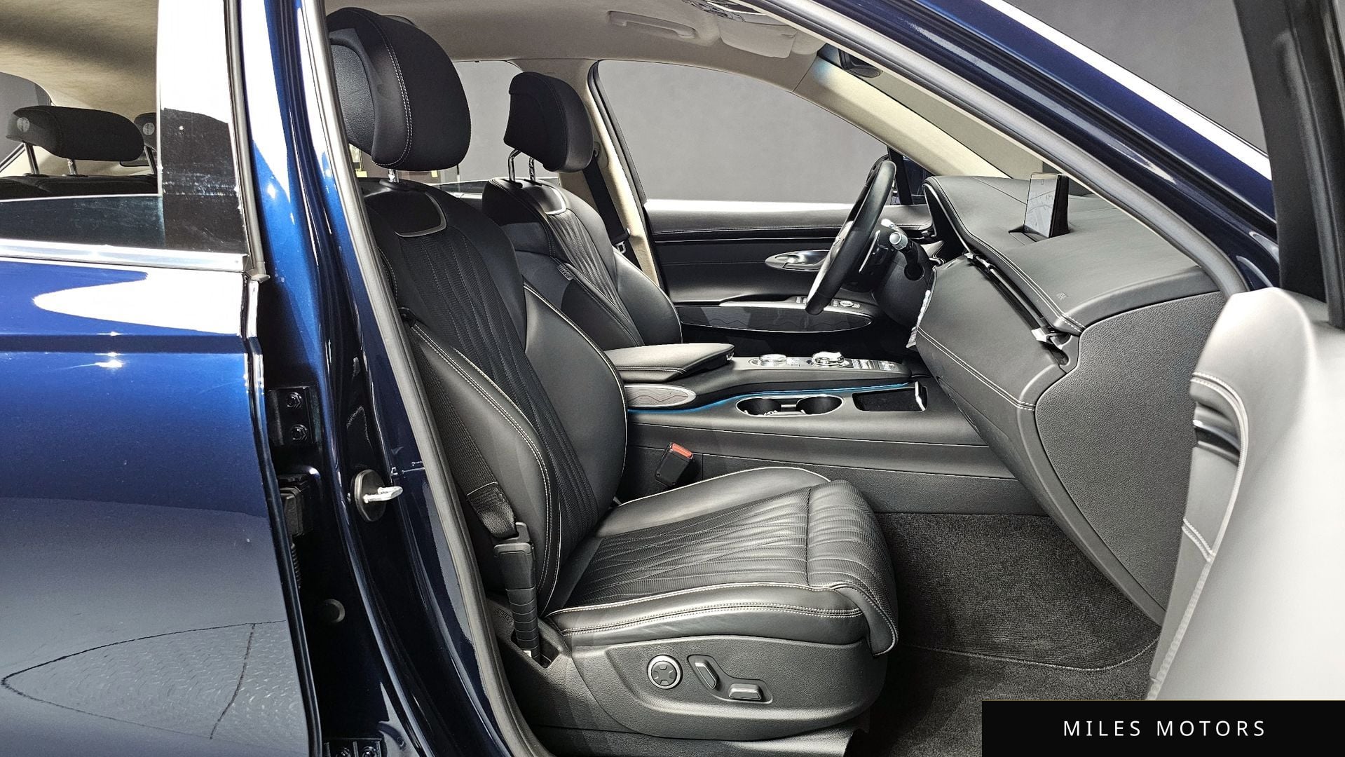 Genesis GV70 2021 — миниатюра 10