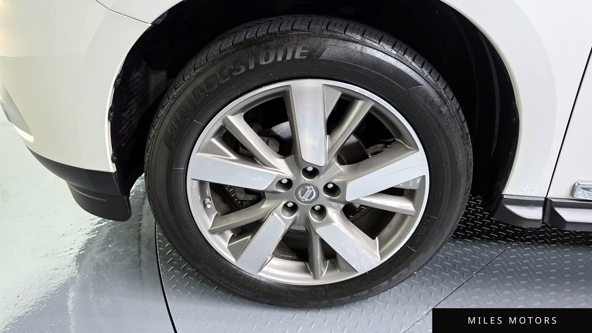 Nissan Pathfinder 2014 — миниатюра 5