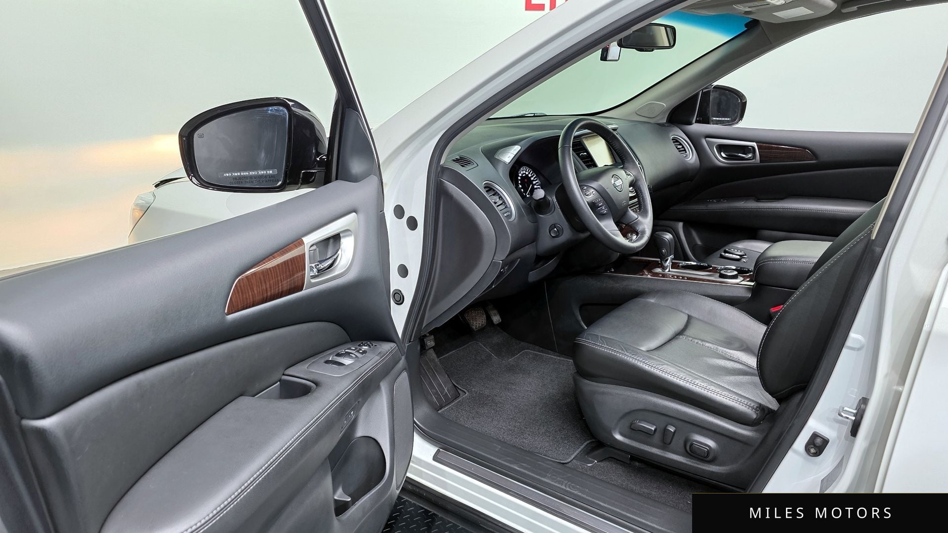 Nissan Pathfinder 2014 — миниатюра 11