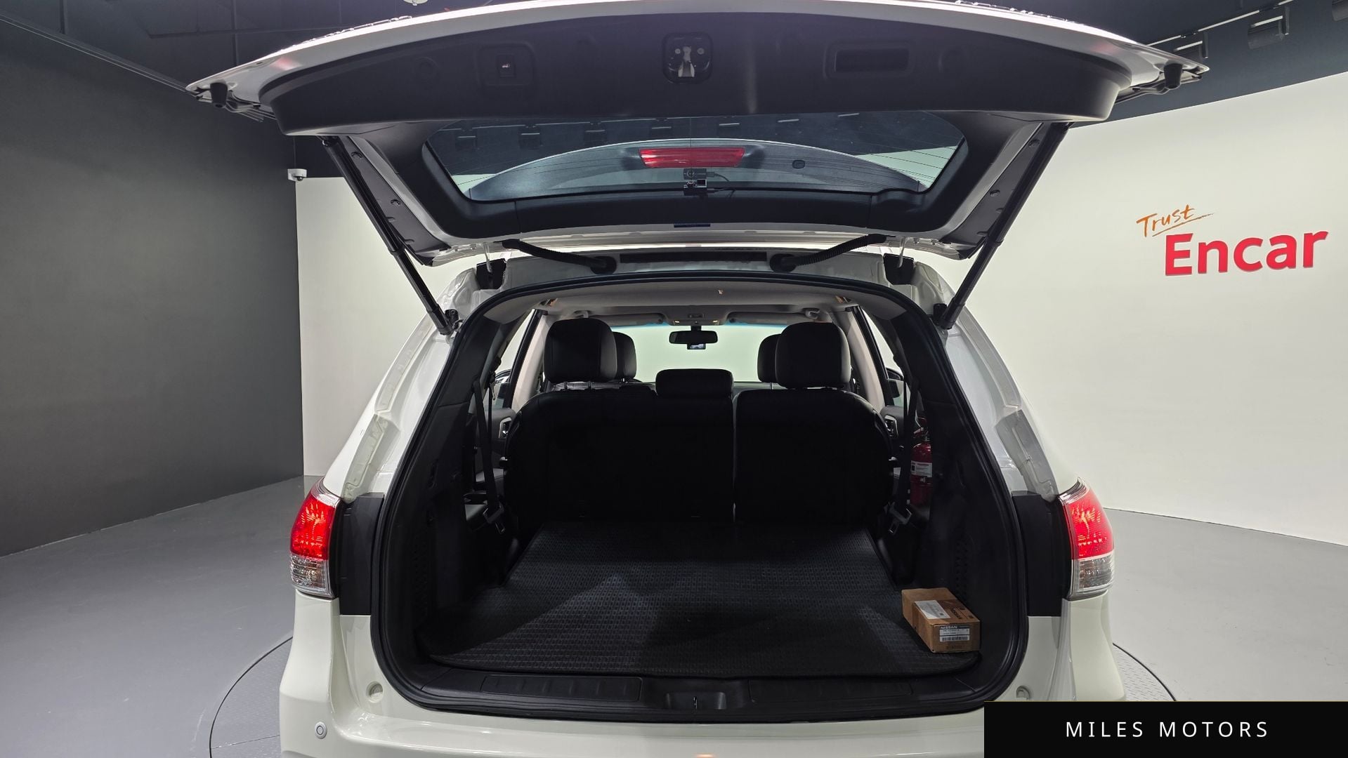 Nissan Pathfinder 2014 — миниатюра 20