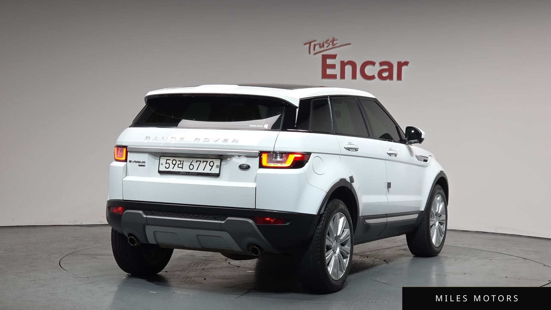 Land Rover Range Rover Evoque 2019 — миниатюра 2