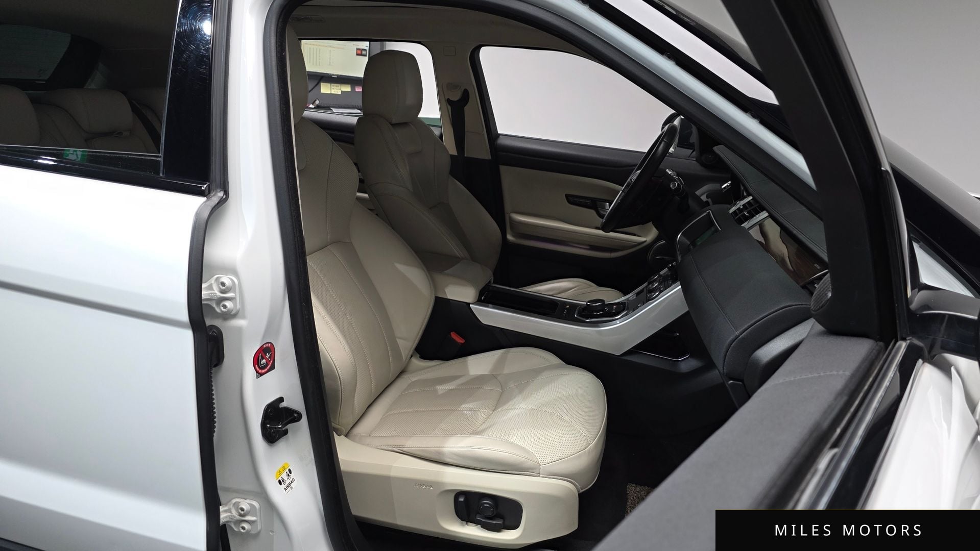 Land Rover Range Rover Evoque 2019 — миниатюра 10