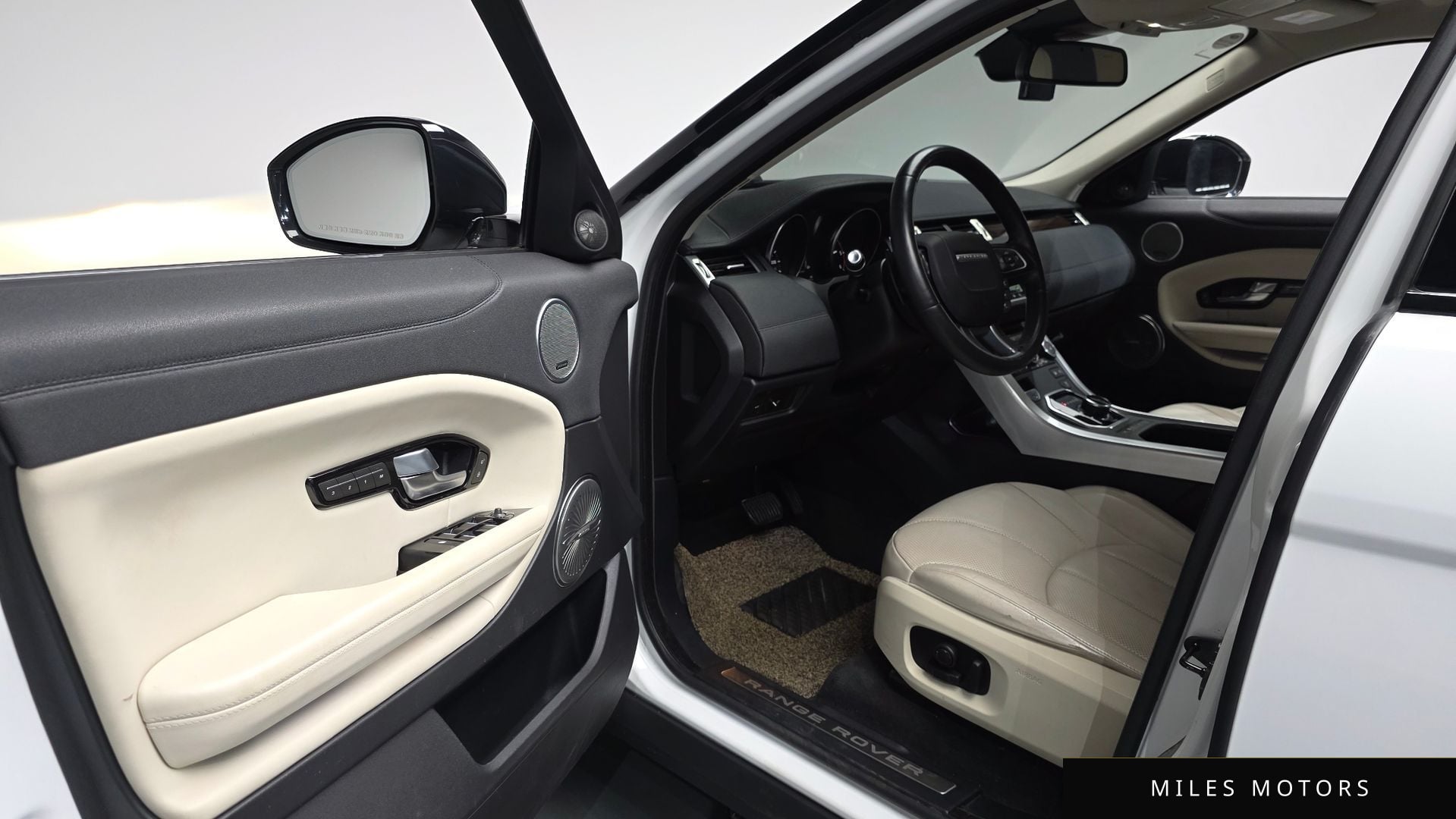 Land Rover Range Rover Evoque 2019 — миниатюра 11
