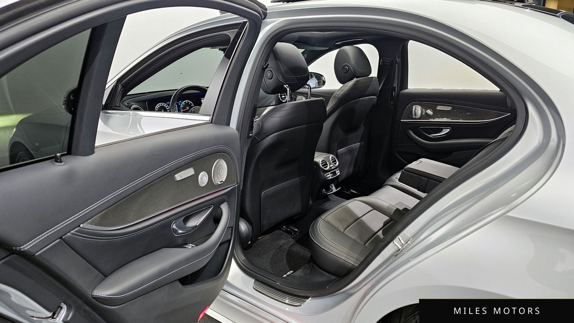 Mercedes-Benz E-Class W213 2020 — миниатюра 11