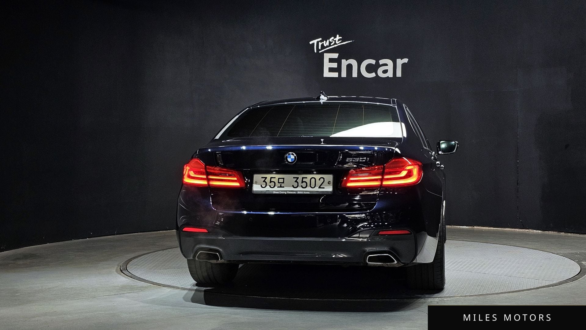 BMW 5 Series (G30) 2018 — миниатюра 4