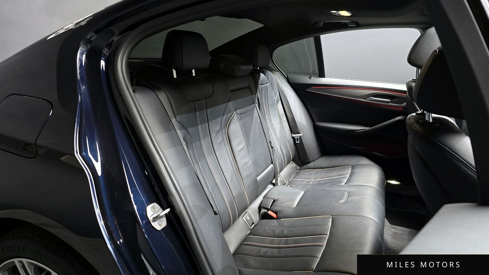 BMW 5 Series (G30) 2018 — миниатюра 12