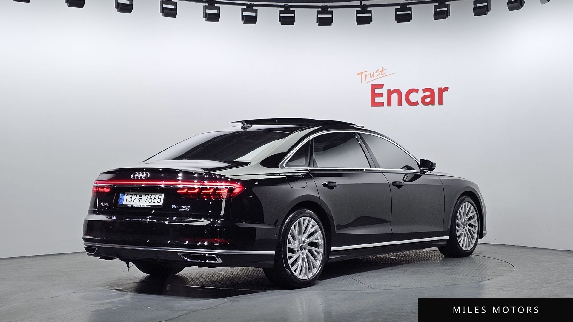 Audi A8 (D5) 2021 — миниатюра 2