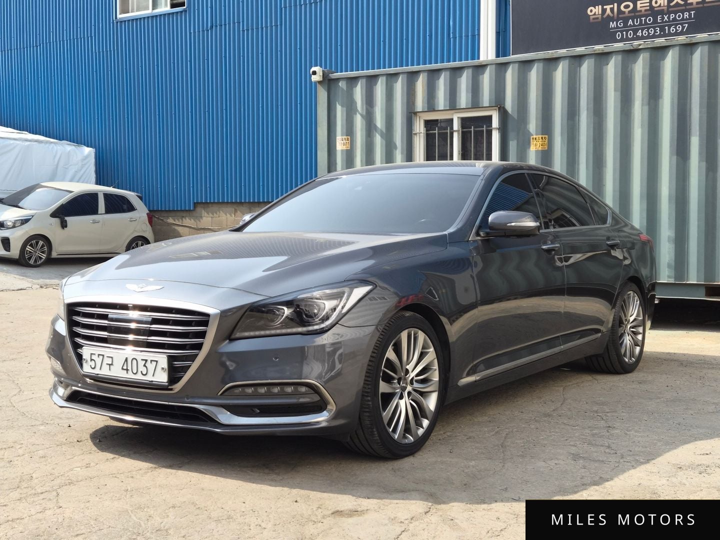 Genesis G80 2018 — фото 1 из 12