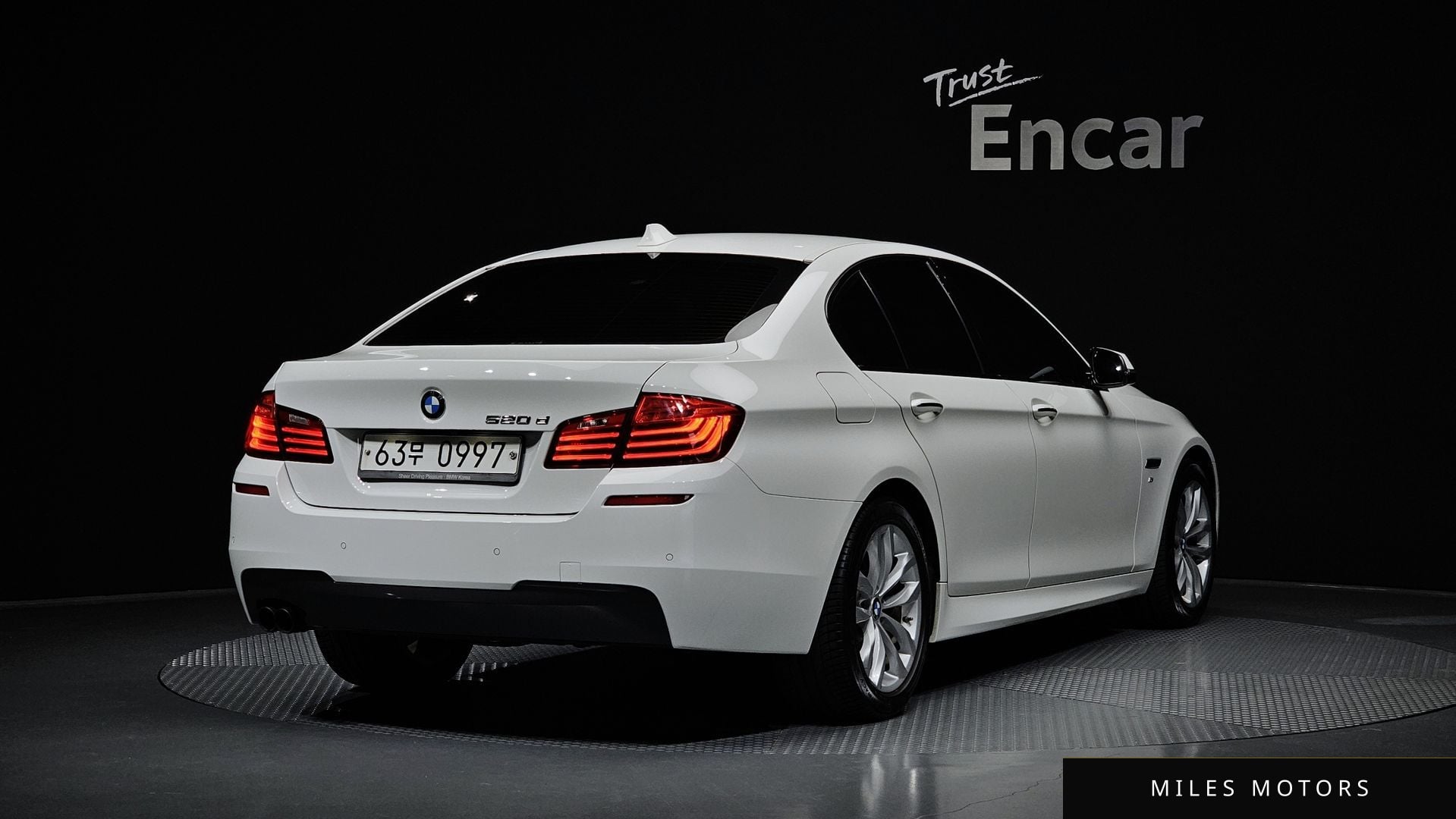 BMW 5 Series (F10) 2016 — миниатюра 2