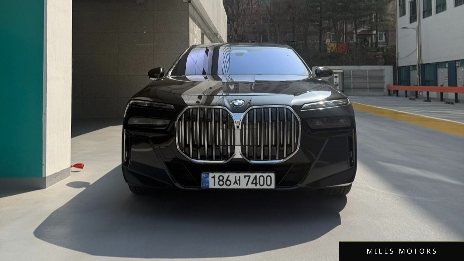 BMW 7 Series (G70) 2024 — миниатюра 3