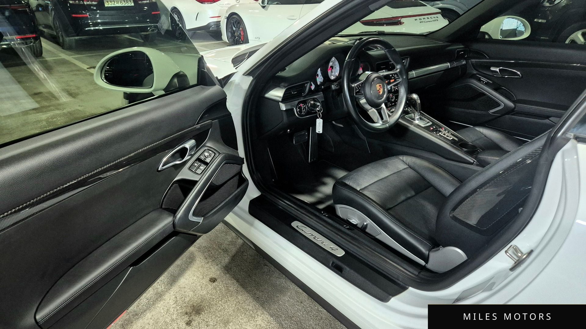 Porsche 911 2017 — миниатюра 10