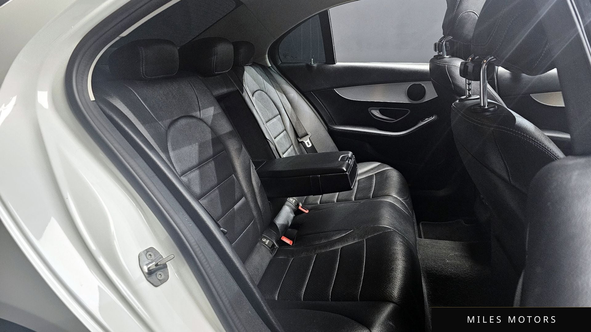 Mercedes-Benz C-Class W205 2020 — миниатюра 12