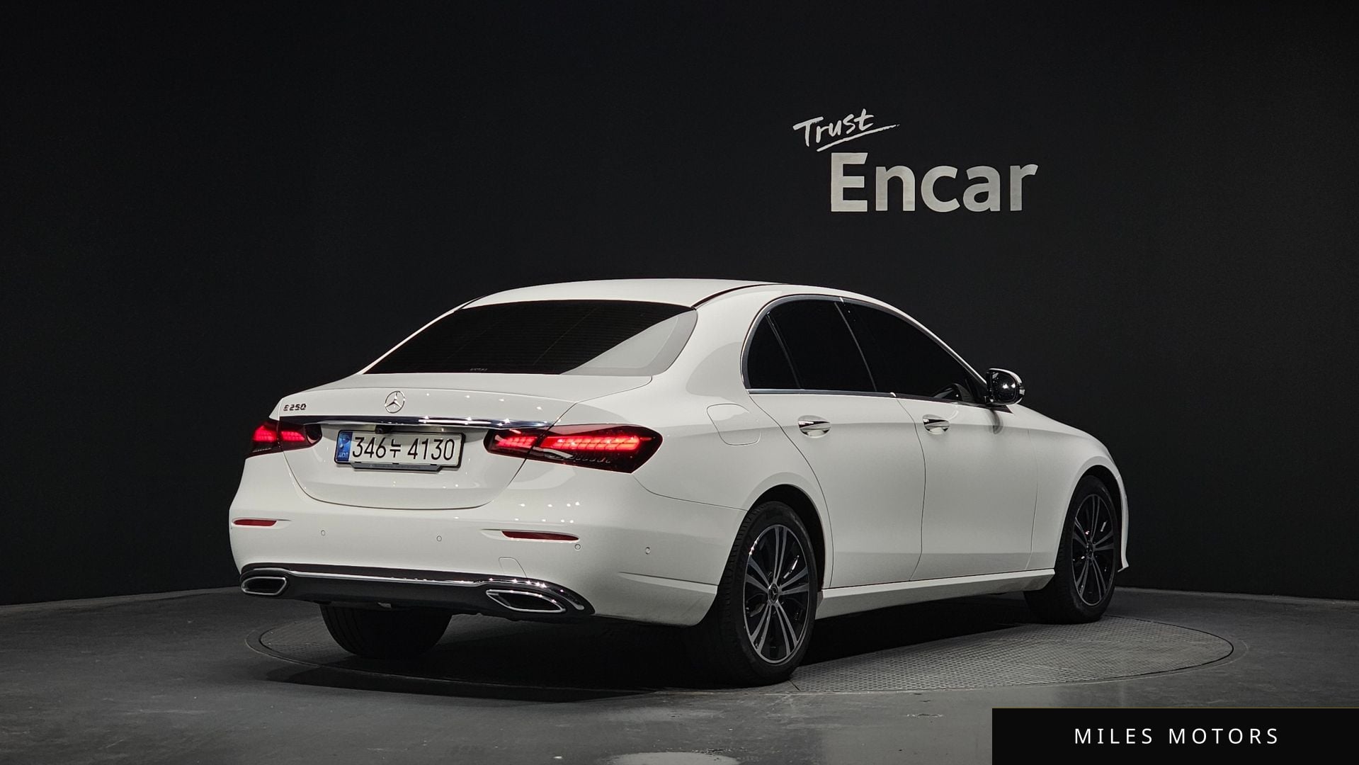 Mercedes-Benz E-Class W213 2021 — миниатюра 2