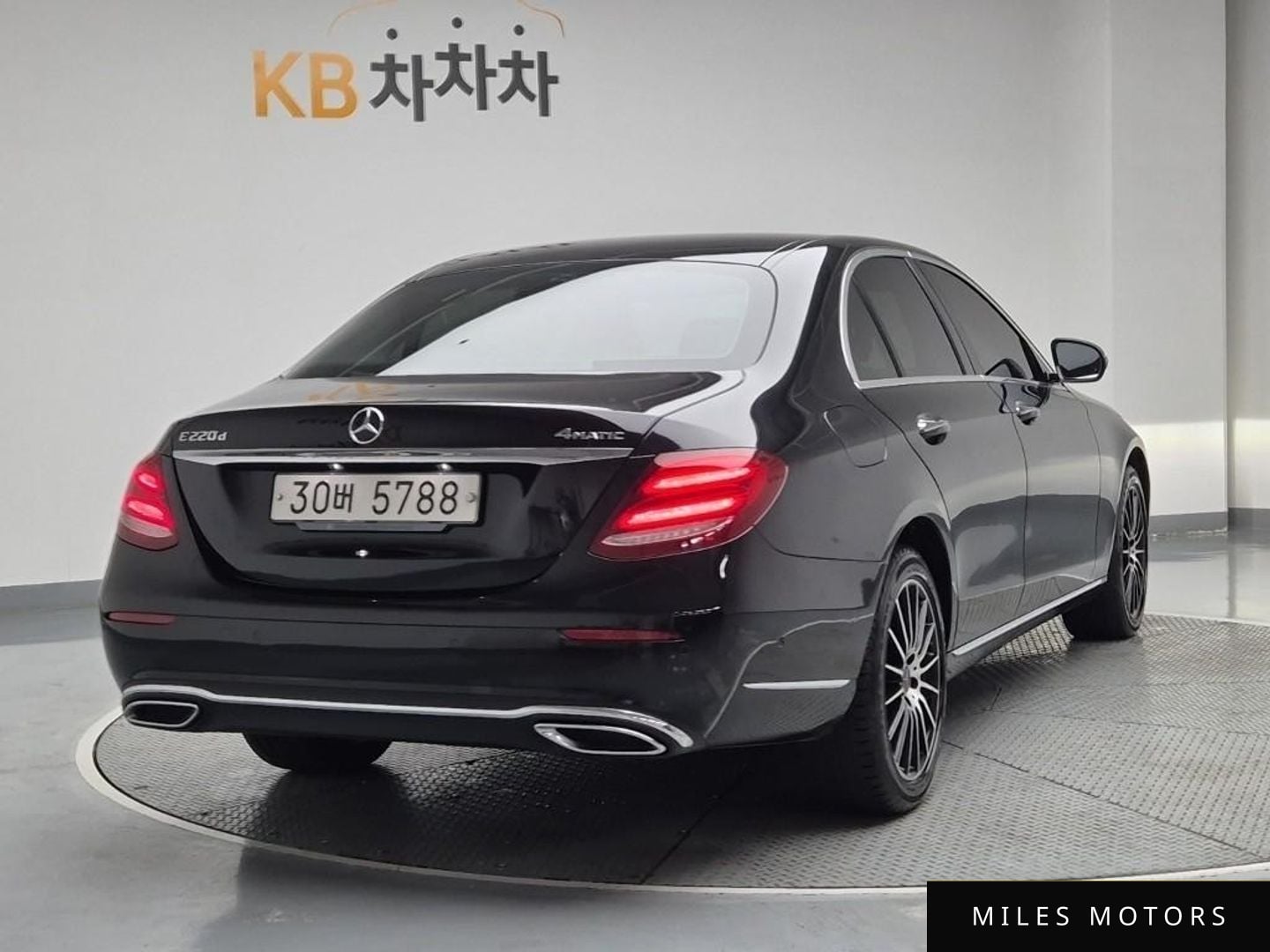 Mercedes-Benz E-Class W213 2018 — миниатюра 4