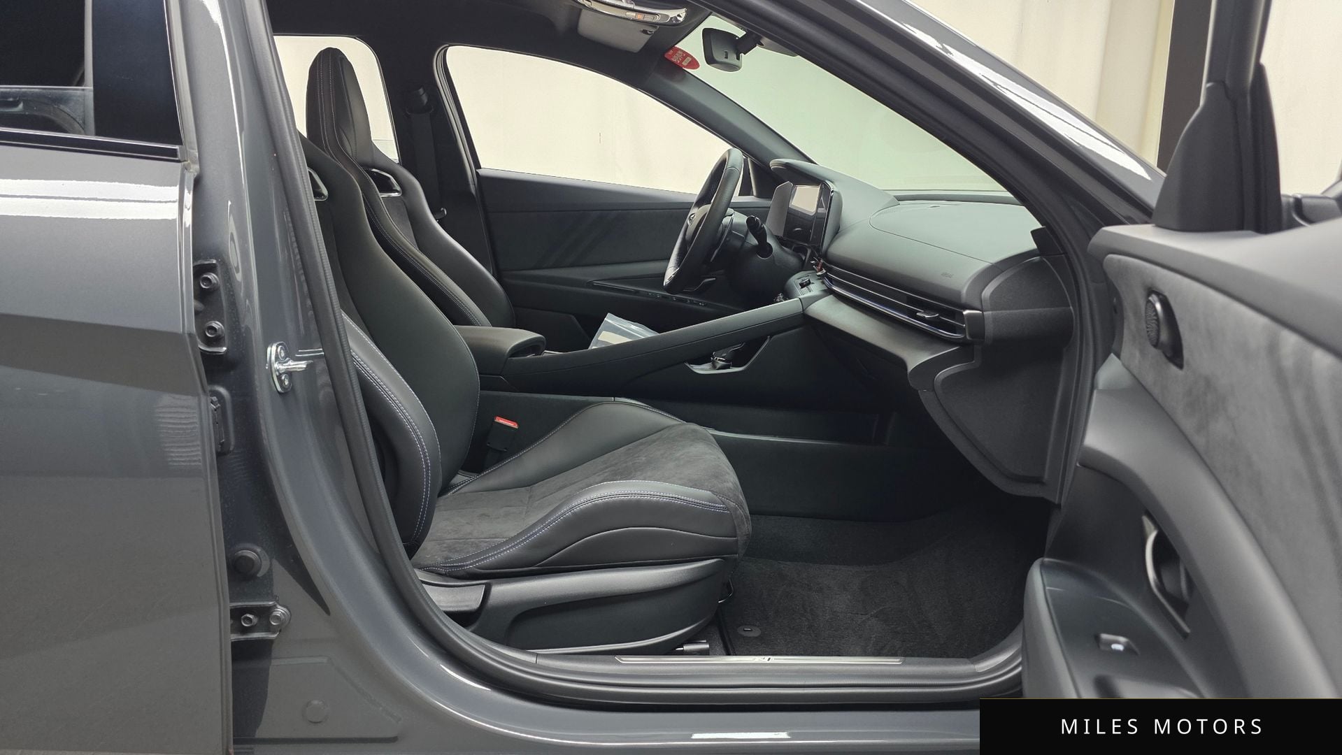Hyundai AVANTE 2025 — миниатюра 11