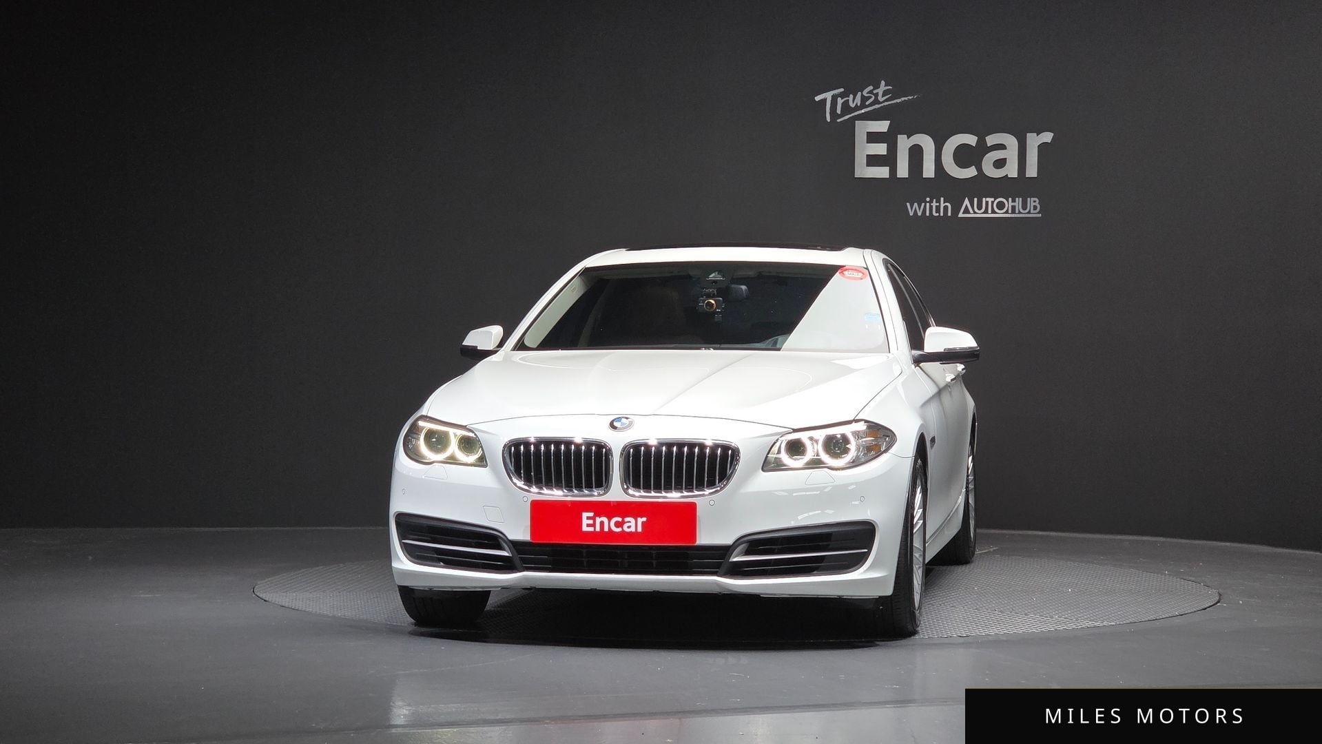 BMW 5 Series (F10) 2014 — миниатюра 3