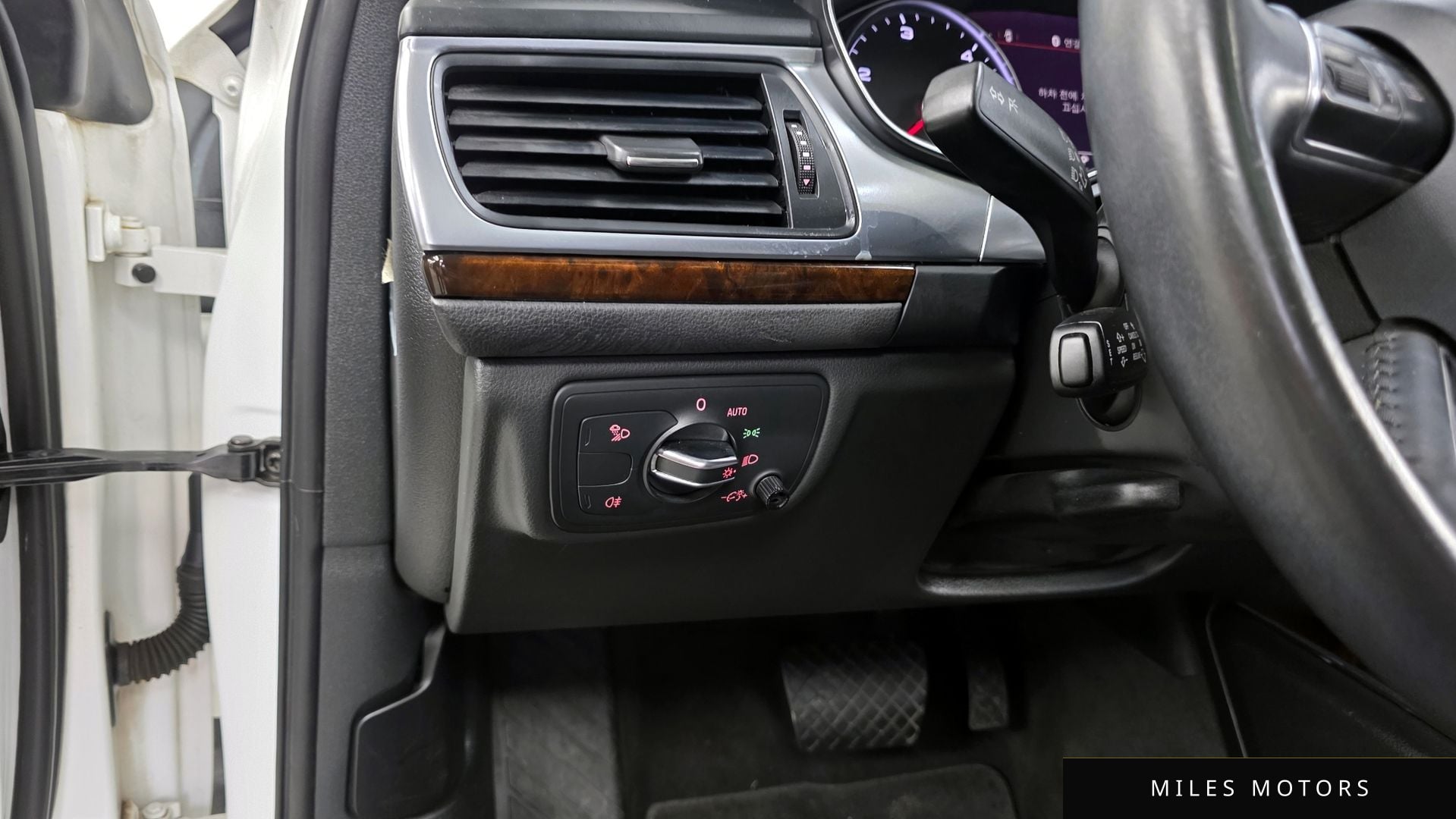Audi A6 2015 — миниатюра 16