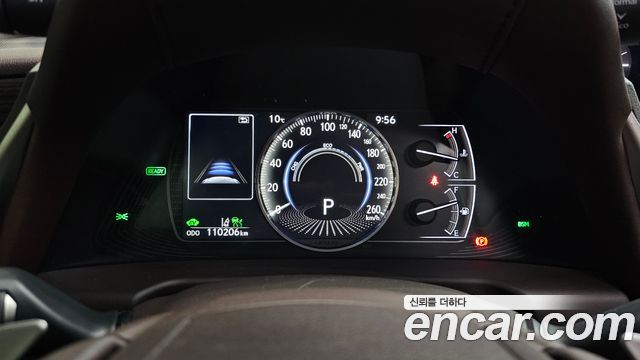 Лексус ES300h 2019 — миниатюра 8