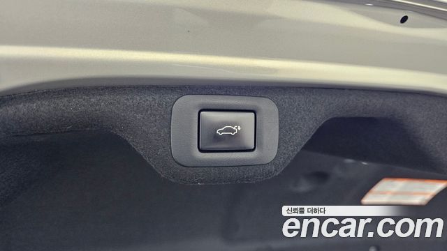 Лексус ES300h 2019 — миниатюра 24