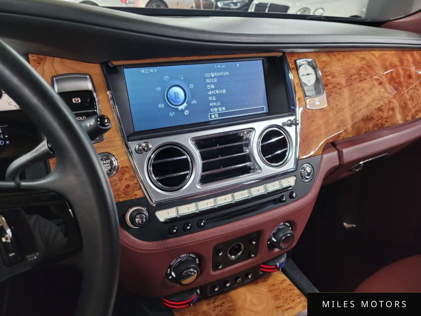 Rolls-Royce Ghost 2010 — миниатюра 9