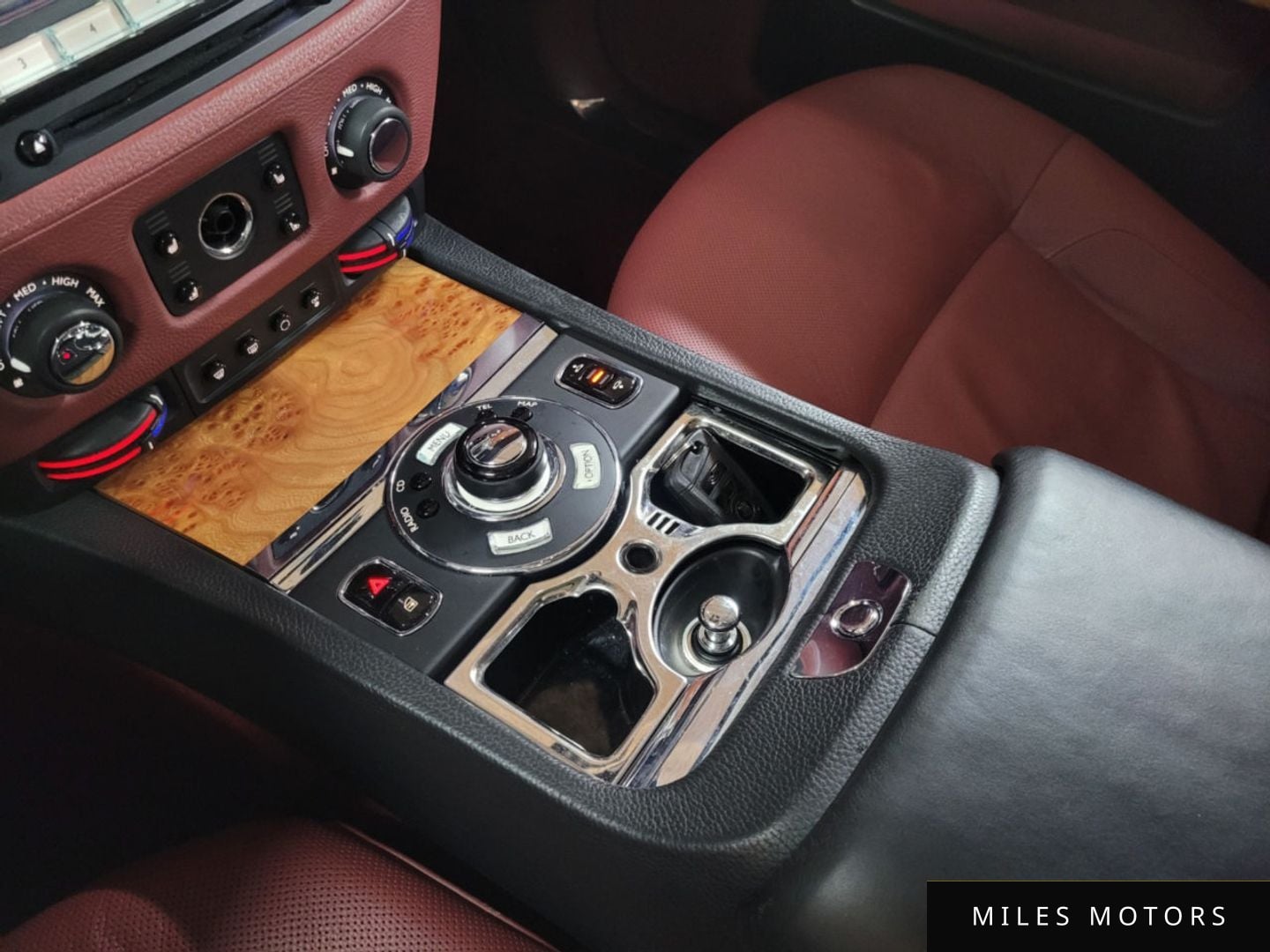 Rolls-Royce Ghost 2010 — миниатюра 10