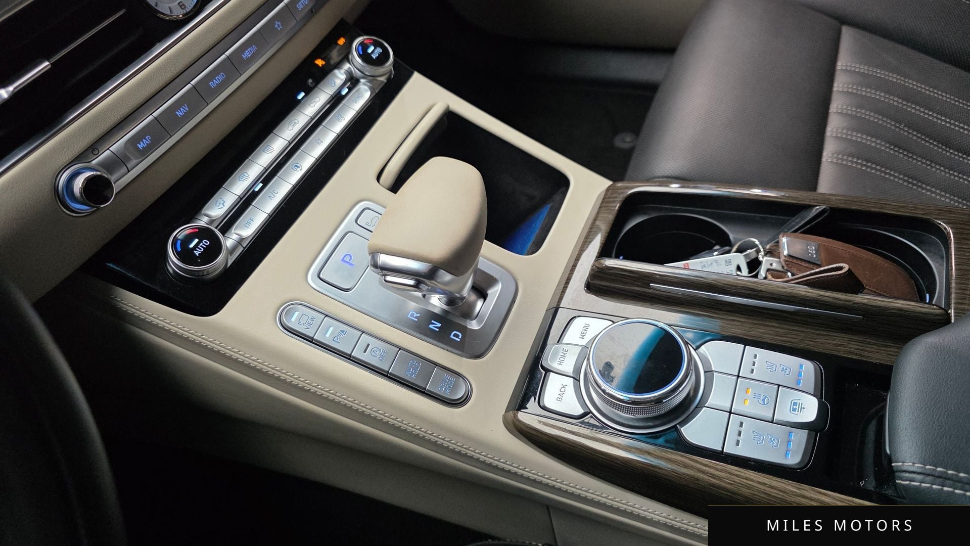 Genesis G90 2019 — миниатюра 9
