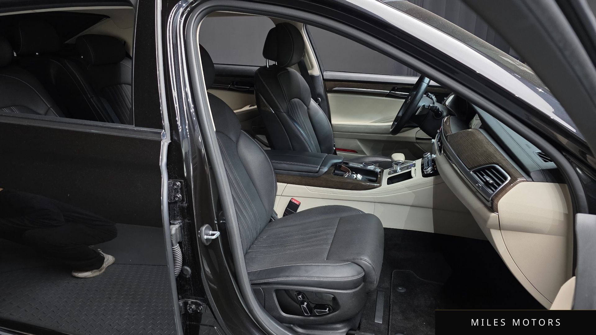 Genesis G90 2019 — миниатюра 12
