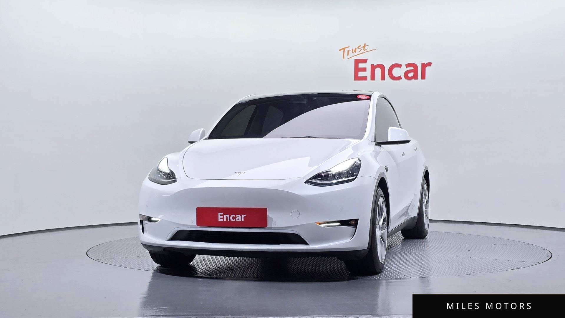 Tesla Model Y 2021 — миниатюра 3