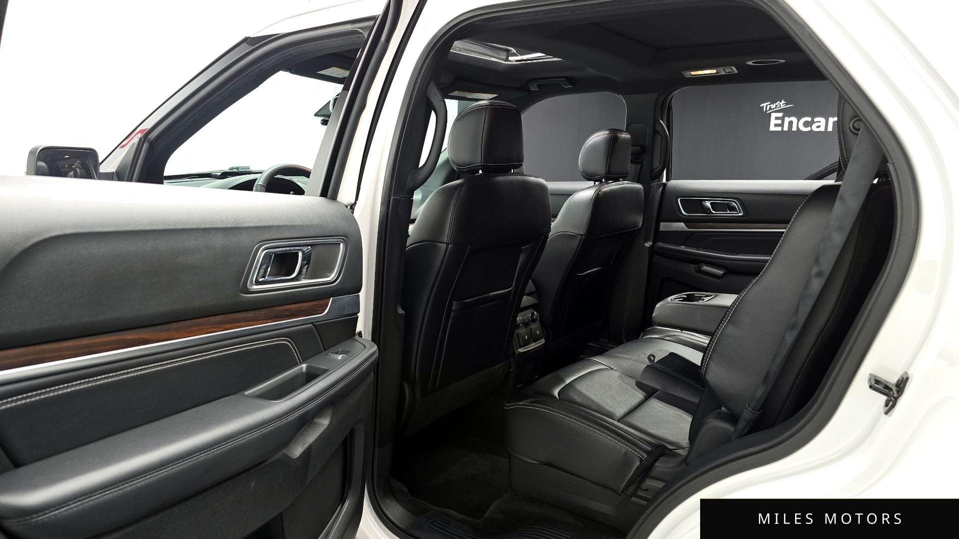 Ford Explorer 2017 — миниатюра 12