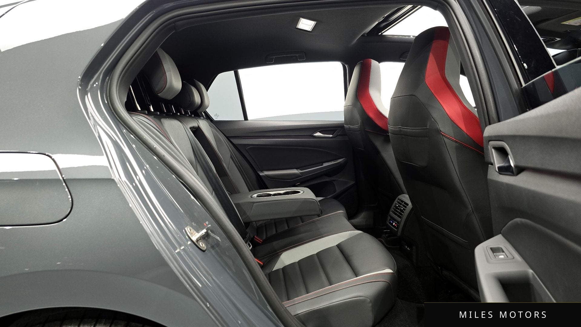 Volkswagen Golf 2024 — миниатюра 12