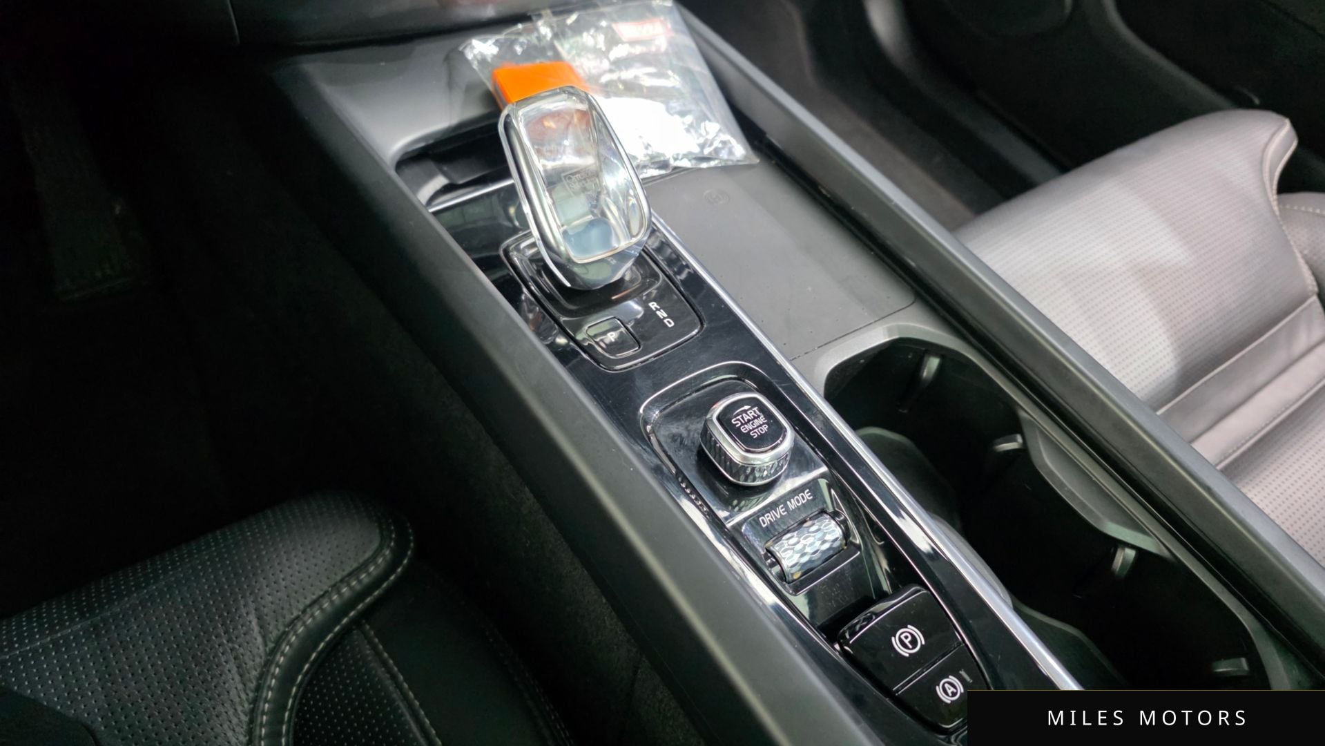 Volvo XC60 2021 — миниатюра 9