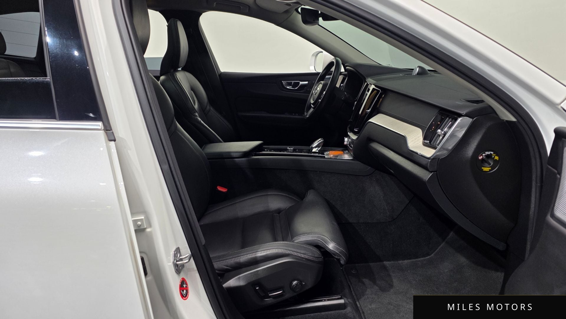 Volvo XC60 2021 — миниатюра 11