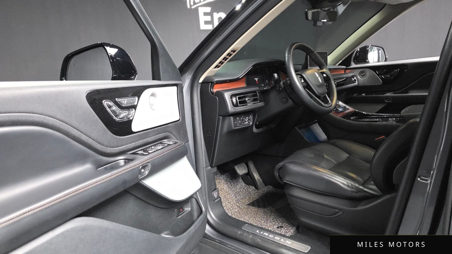 Lincoln Aviator 2021 — миниатюра 10